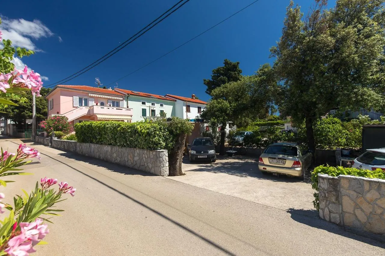 Apartment Oleander Punat